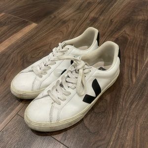 Veja Esplar Sneakers